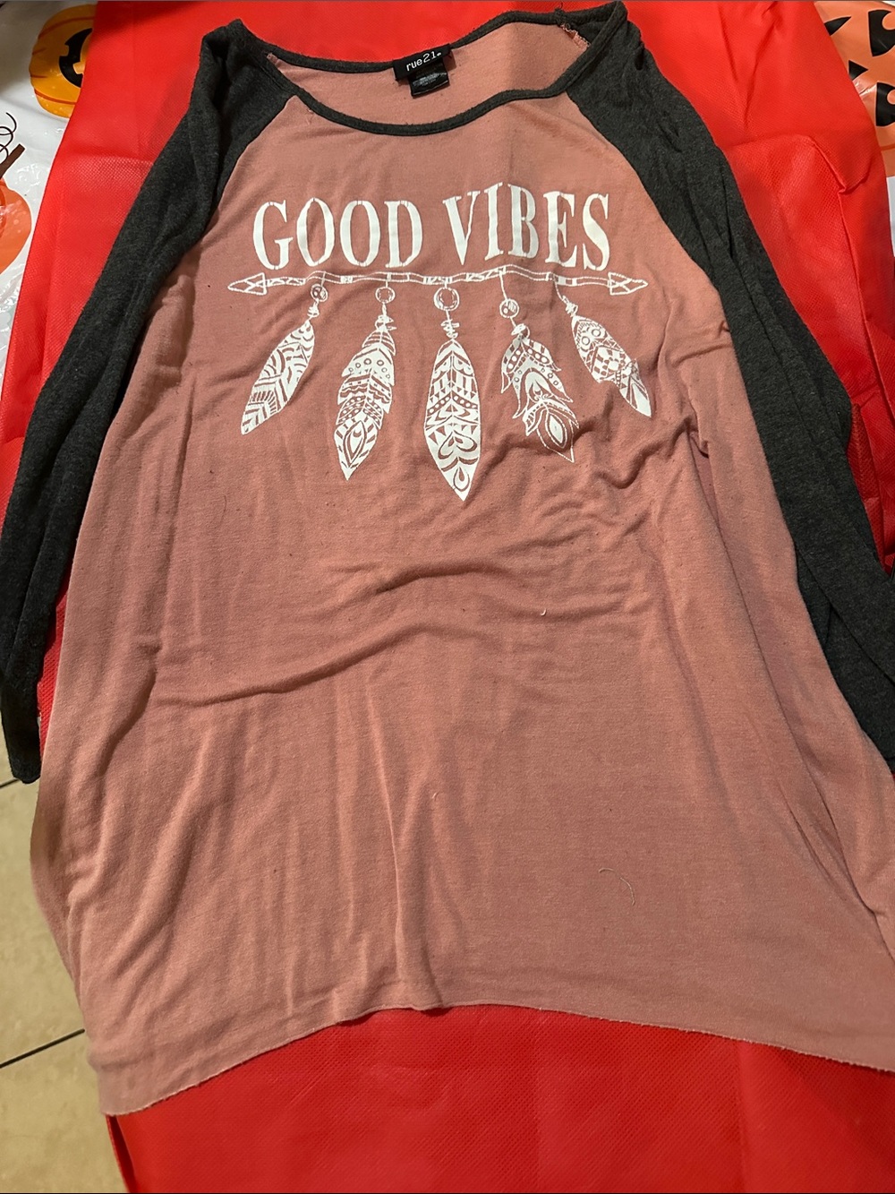 Rue21 Long Sleeve Raglan Tee in Rose and Charcoal with 'Good Vibes' Graphic